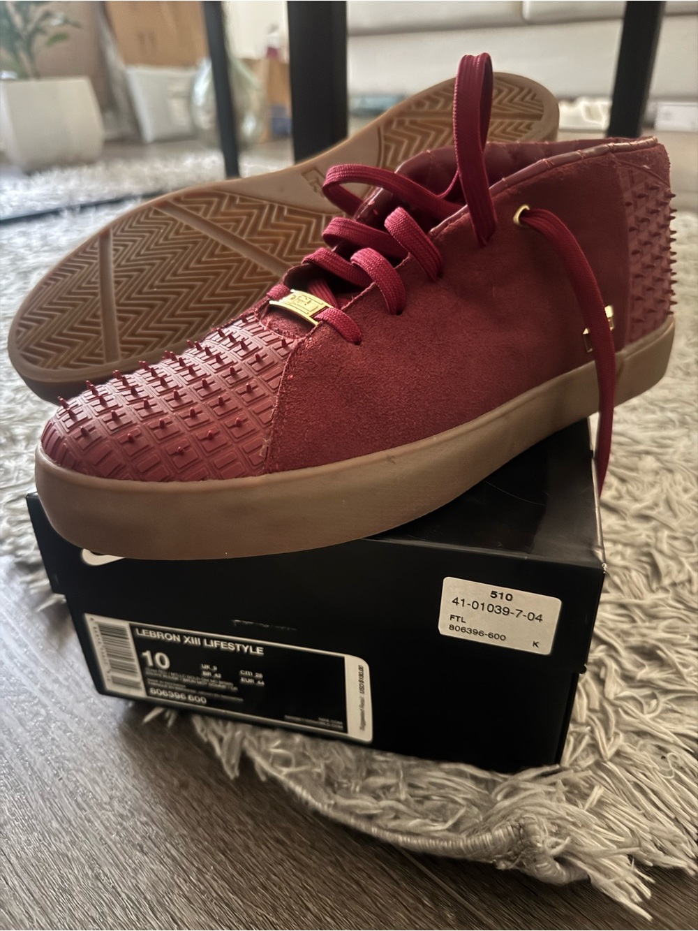 Nike Men’s Low-Top Sneakers - Burgundy with Gum Sole vintage LeBron James